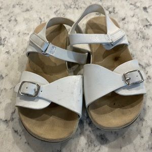 Cat and jack girls white sandal, size 10